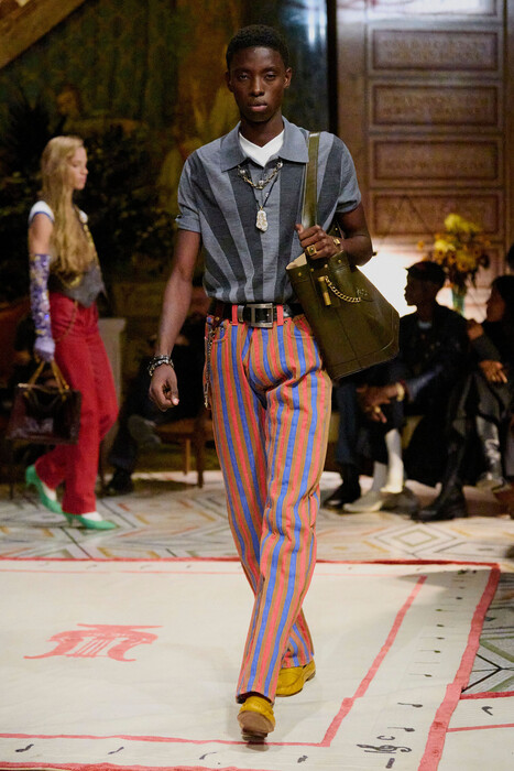 Versace коллекция весна-лето 2026 / Versace Spring-Summer 2026