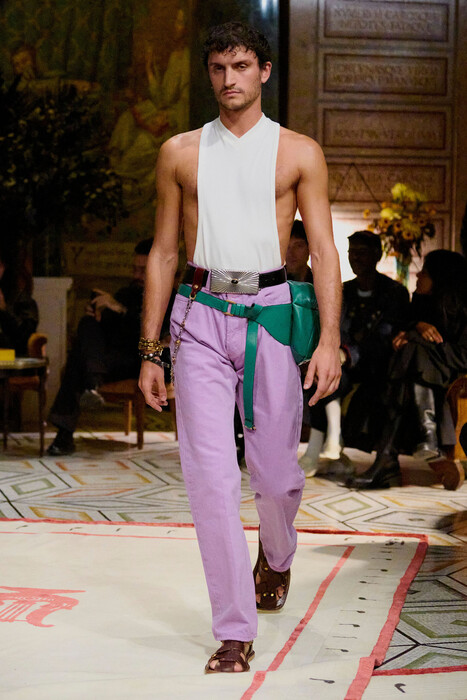 Versace коллекция весна-лето 2026 / Versace Spring-Summer 2026