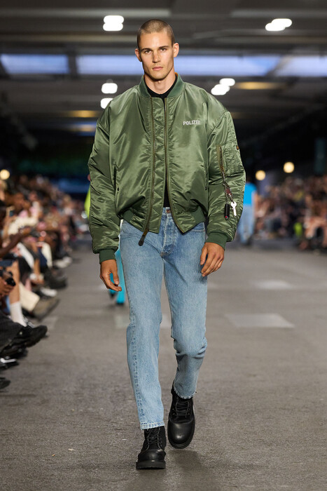 Коллекция Vetements весна-лето 2027 / Vetements Spring 2027