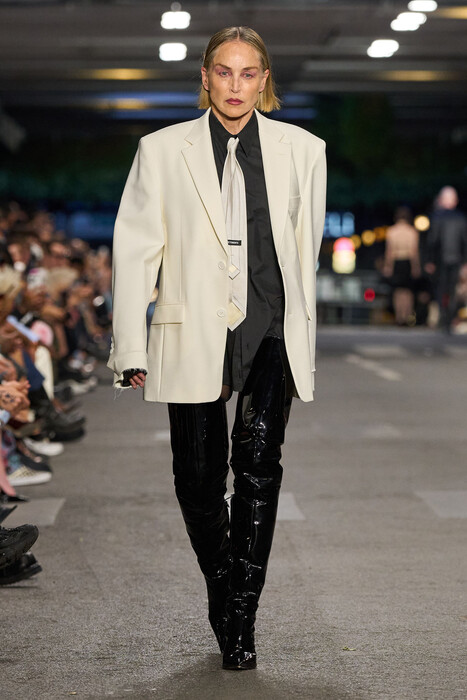 Коллекция Vetements весна-лето 2027 / Vetements Spring 2027