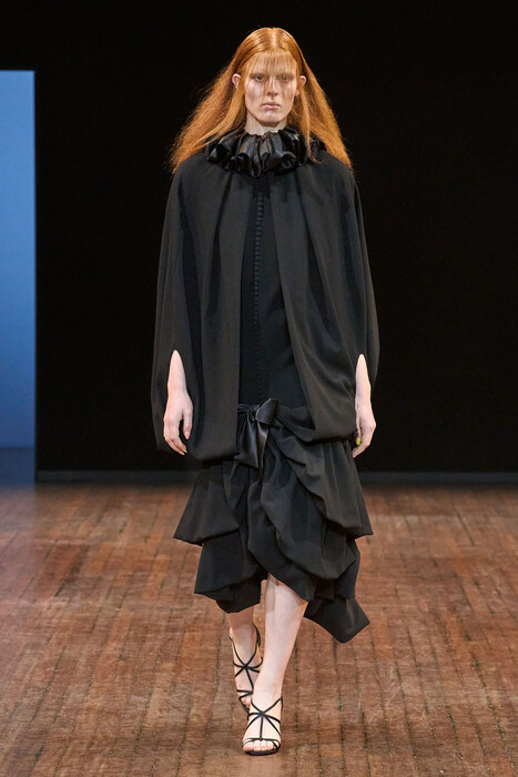 Viktor and Rolf Couture Fall 2025 / Viktor and Rolf Couture коллекция осень 2025