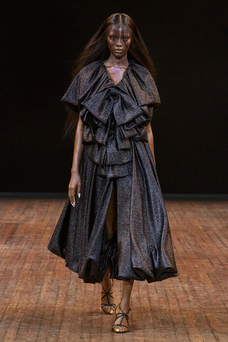 Viktor and Rolf Couture Fall 2025 / Viktor and Rolf Couture коллекция осень 2025