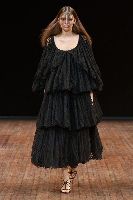 Viktor and Rolf Couture Fall 2025 / Viktor and Rolf Couture коллекция осень 2025