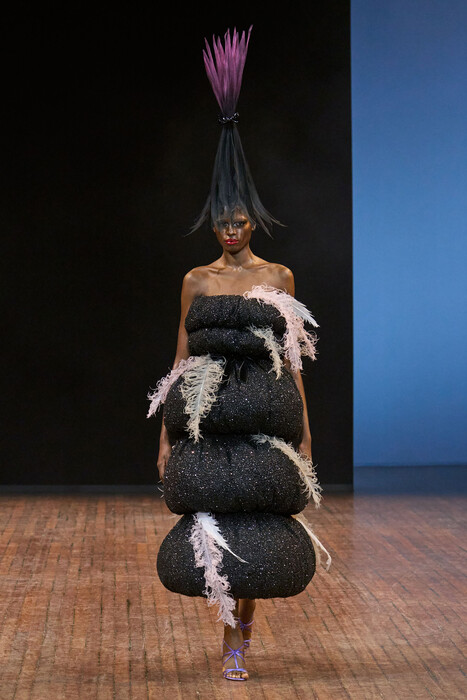 Viktor and Rolf Couture Fall 2025 / Viktor and Rolf Couture коллекция осень 2025