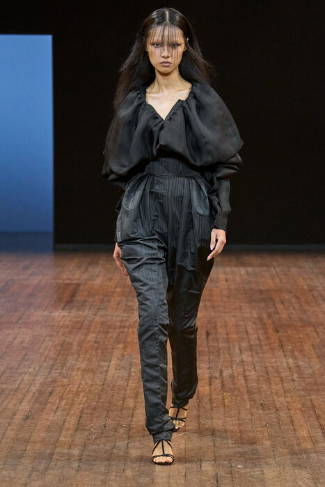 Viktor and Rolf Couture Fall 2025 / Viktor and Rolf Couture коллекция осень 2025