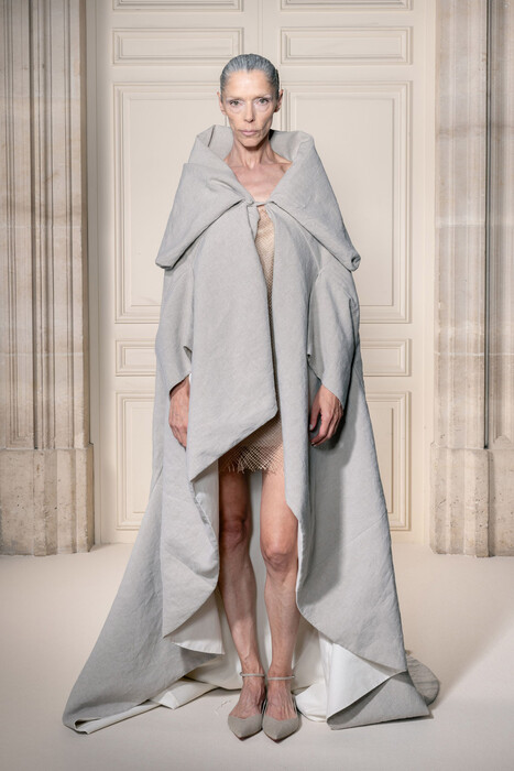 Viktor and Rolf Couture осень–зима 2026 / Viktor and Rolf Couture Fall 2026