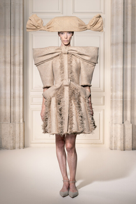 Viktor and Rolf Couture осень–зима 2026 / Viktor and Rolf Couture Fall 2026