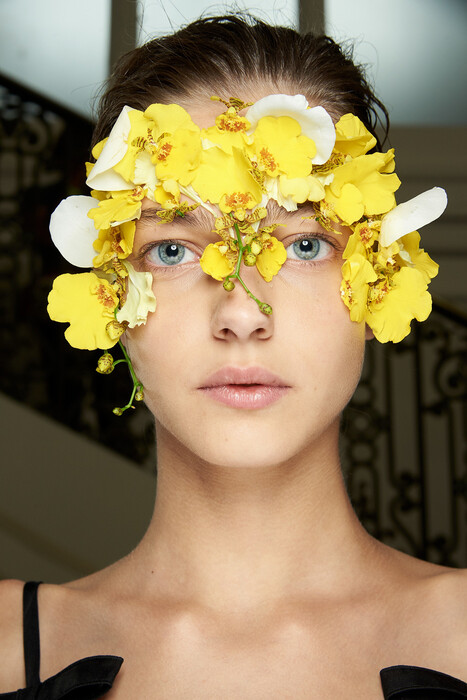 Giambattista Valli весна-лето 2020 макияж