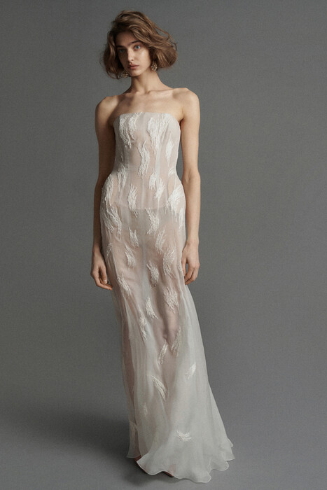 Дом моды Yudashkin представил новую премиум-линию