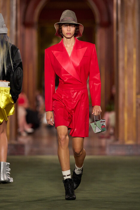 Louis Vuitton Resort 2027 Collection / Коллекция Louis Vuitton Resort 2027