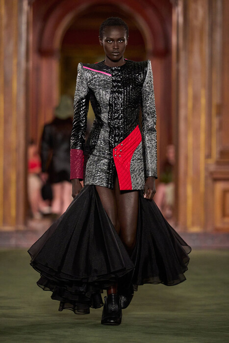 Louis Vuitton Resort 2027 Collection / Коллекция Louis Vuitton Resort 2027