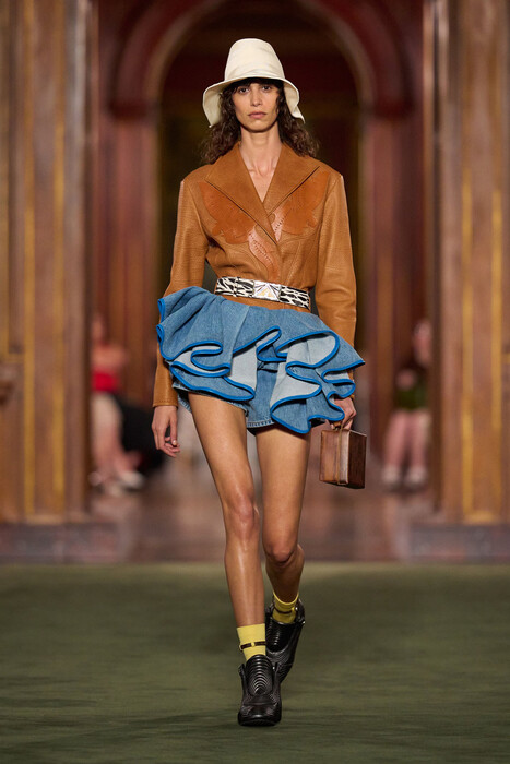 Louis Vuitton Resort 2027 Collection / Коллекция Louis Vuitton Resort 2027