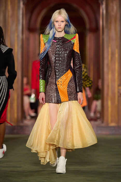 Louis Vuitton Resort 2027 Collection / Коллекция Louis Vuitton Resort 2027