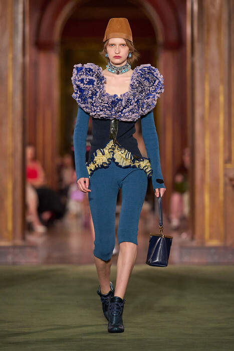 Louis Vuitton Resort 2027 Collection / Коллекция Louis Vuitton Resort 2027