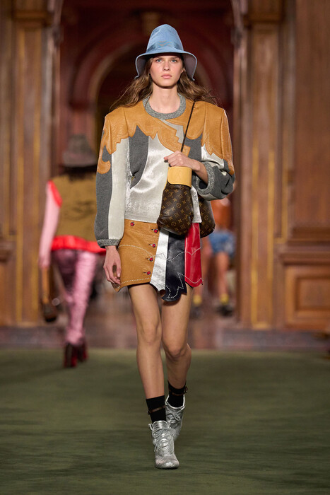 Louis Vuitton Resort 2027 Collection / Коллекция Louis Vuitton Resort 2027