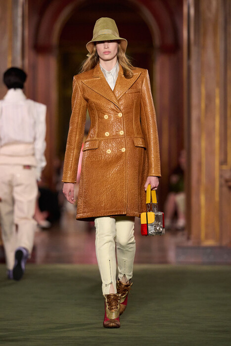 Louis Vuitton Resort 2027 Collection / Коллекция Louis Vuitton Resort 2027