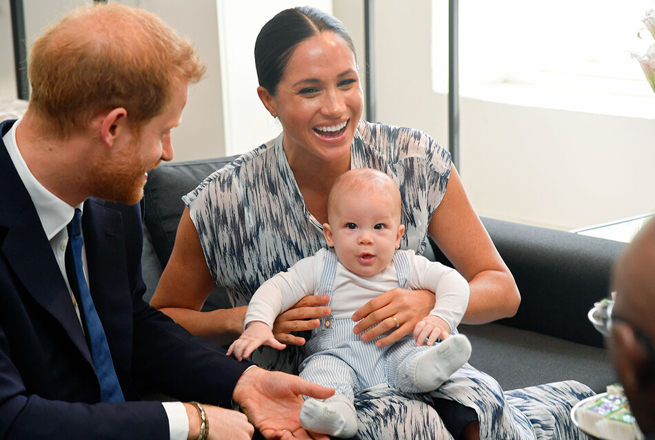 Принц Гарри и Меган Маркл с сыном Арчи, 2019