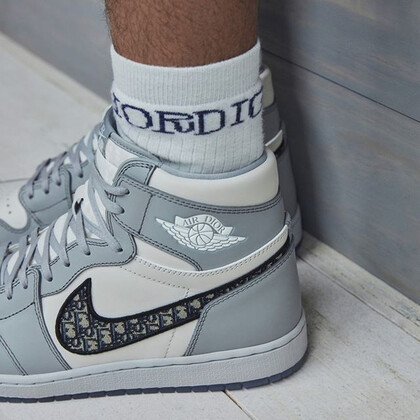 Кроссовки Air Jordan 1 OG Dior разыграют в лотерее