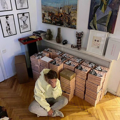 Средства от продажи книги Алены Долецкой пойдут на помощь медикам