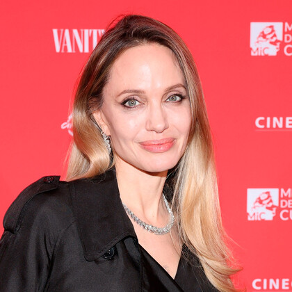 Анджелина Джоли впервые показала шрамы после мастэктомии