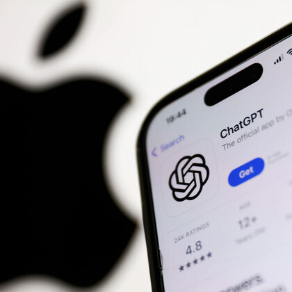 Apple подали в суд на OpenAI