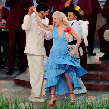 Леди Гага уважила Пуэрто-Рико и Bad Bunny в перерыве Супербоула — 2026