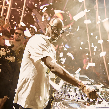 Едем танцевать: обладатель «Грэмми» Dj Black Coffee впервые выступит со своим сетом в Грузии