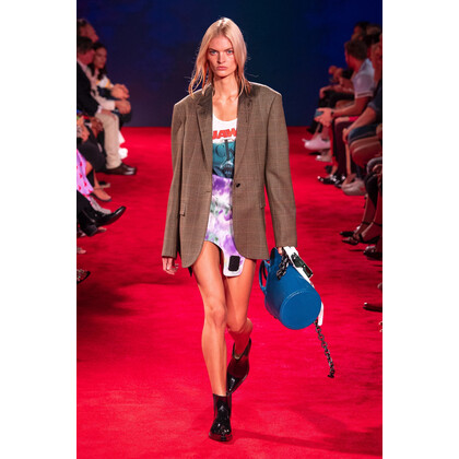 CALVIN KLEIN 205W39NYC