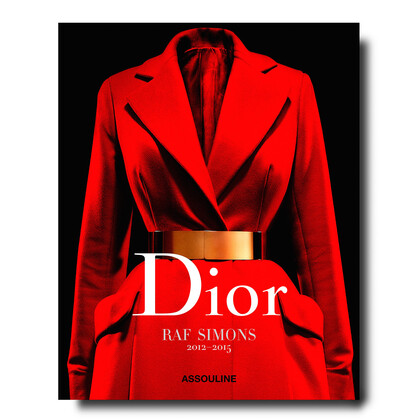 Dior выпустит новую книгу об эпохе Рафа Симонса в модном доме