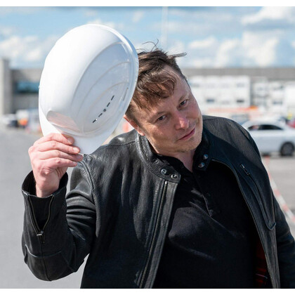 Илону Маску наскучила Tesla