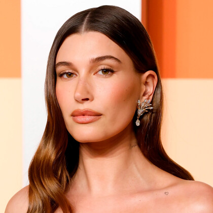 Хейли Бибер решила сменить образ