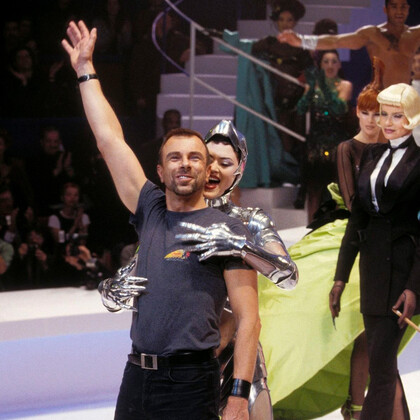 Mugler готовит документальный фильм в честь своего 50-летия