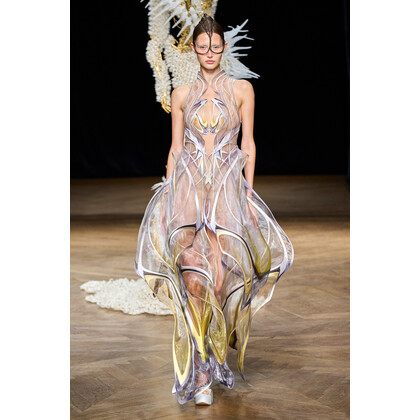 Iris van Herpen Couture осень-зима 2022/23
