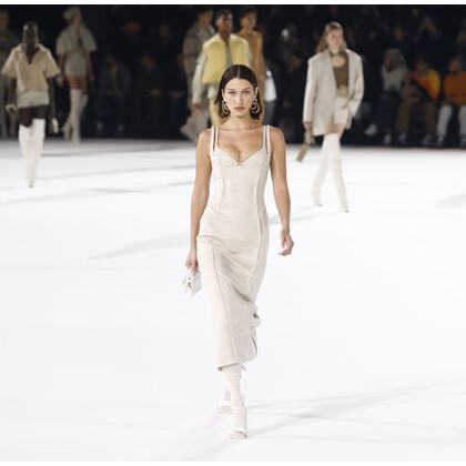Jacquemus проведёт показ в Париже. Гости тоже будут