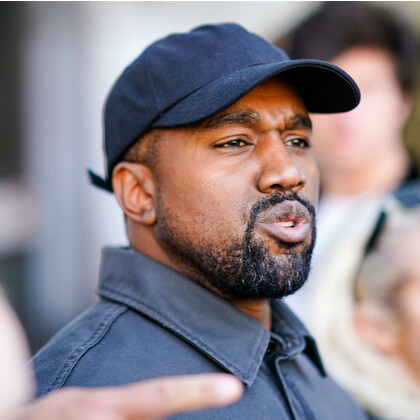 Канье Уэст обвинил Universal Music в пиратстве. Компания выпустила альбом DONDA без разрешения артиста