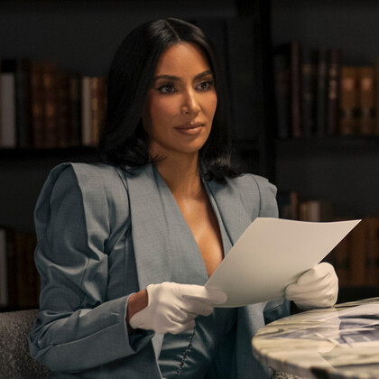 Ким Кардашьян выставит свои костюмы из сериала «Всё честно» на благотворительный аукцион