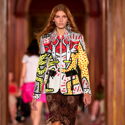 Louis Vuitton Cruise 2027: Николя Жескьер посвятил новую коллекцию Нью-Йорку
