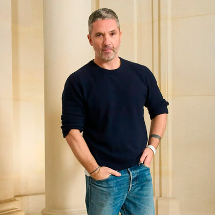 Марк Томас покидает Carven