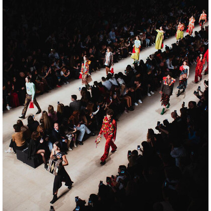На Mercedes-Benz Fashion Week в Москве позаботятся о защите от коронавируса