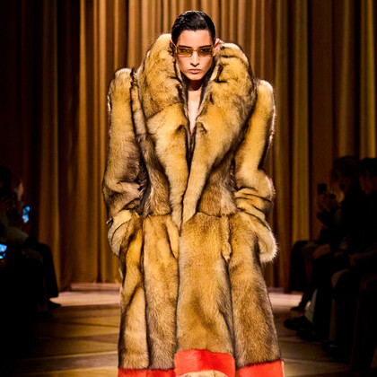 Mugler прет-а-порте осень 2026: архитектура силы и новая дисциплина женственности