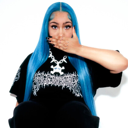 Норт Уэст выпустила свой первый трек