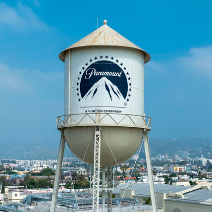 Сиудия Paramount сделала более выгодное предложение Warner Bros., бросив вызов Netflix