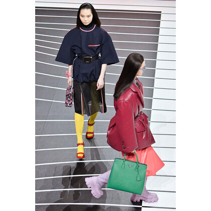 Prada не уверена в продажах в этом году