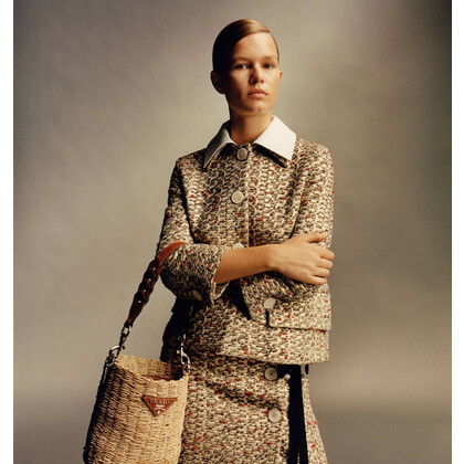 Prada будет вести инстаграм-беседы о моде и искусстве