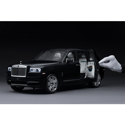 Дорогие игрушки: Rolls-Royce предлагает миниатюры своих авто в масштабе 1:8