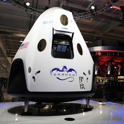 Забудьте про Безоса и Брэнсона — впереди запуск SpaceX Crew Dragon