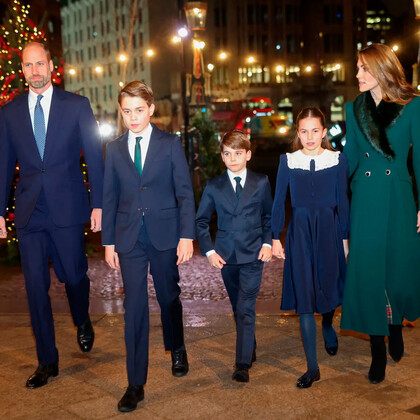 Подросшие принц Джордж, принцесса Шарлотта и принц Луи появились на рождественской службе в Лондоне