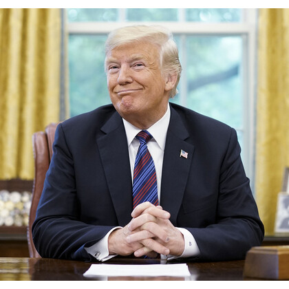 Чиновник белого дома — о январских беспорядках в Капитолии: «Трамп с удовольствием наблюдал за штурмом»