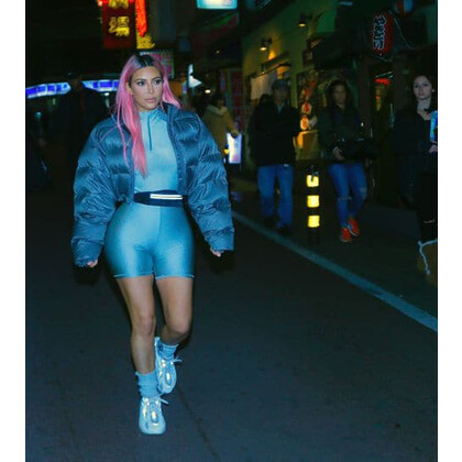 Ким Кардашьян в новой съёмке для Yeezy в Японии