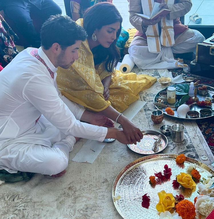 Индийская свадебная церемония Ника Джонаса и Приянки Чопры